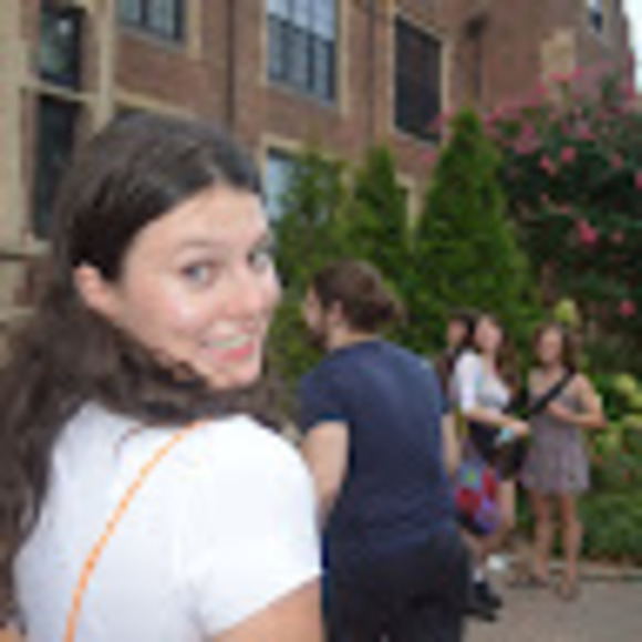 Meet your Posher, Bridget - Picture 1 of 1